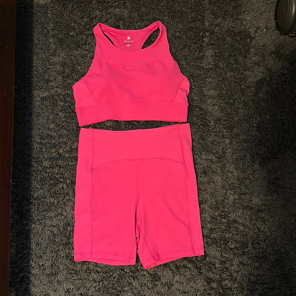 •Cute spyder active workout set•
